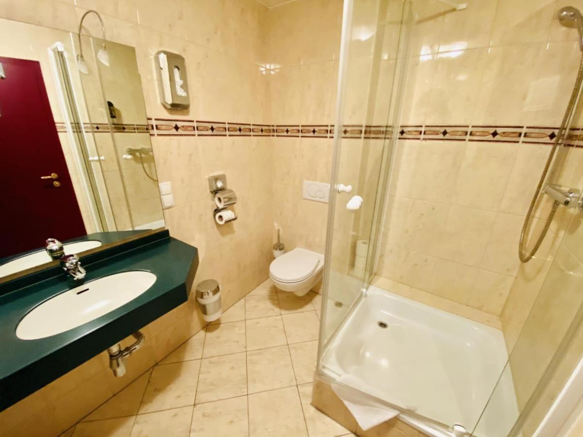 Doppelzimmer Brunch, Direkt Am Alten Strom Ρόστοκ Εξωτερικό φωτογραφία